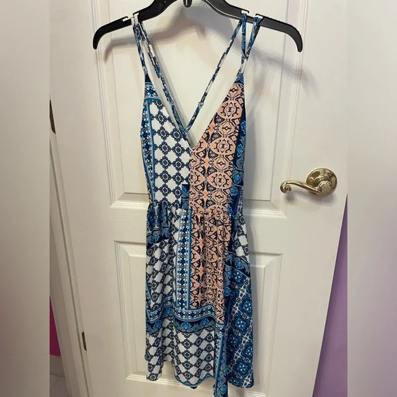 Mini Dress - Picture 1 of 4